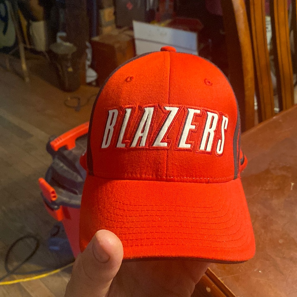 Used Nike Portland trailblazer hat